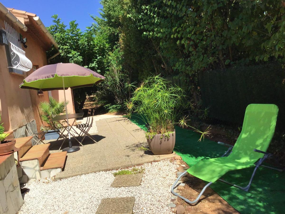 Charmant Appartement A Le Muy Avec Terrasse Et Jardin Zewnętrze zdjęcie